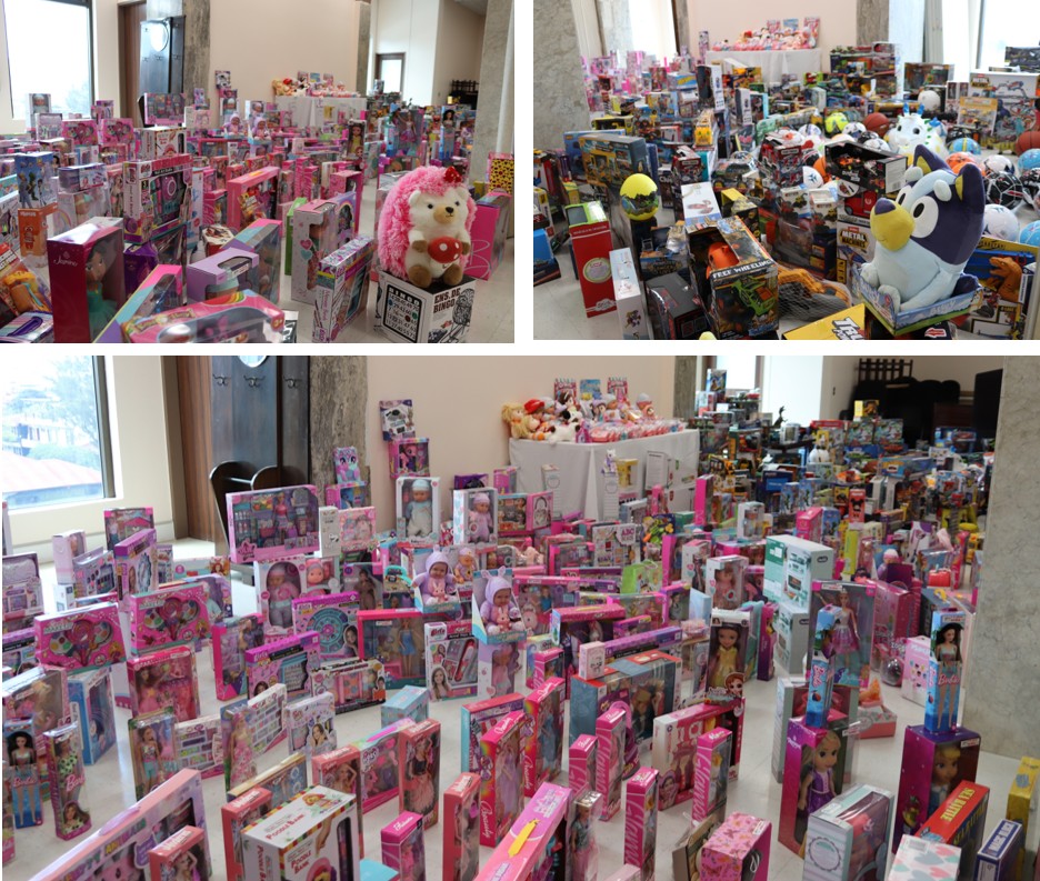 Funcionariado judicial regala sonrisas a la niñez costarricense en esta navidad